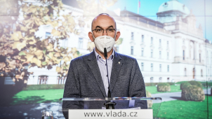 Vláda 3. prosince otevře obchody, restaurace i služby