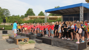 Sbor Iuventus, gaude! vzdal poctu lidickým obětem