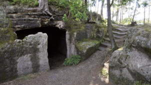 Méně známé místo je i skalní hrad Stohánek