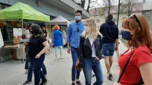 25. května odložíme roušky venku