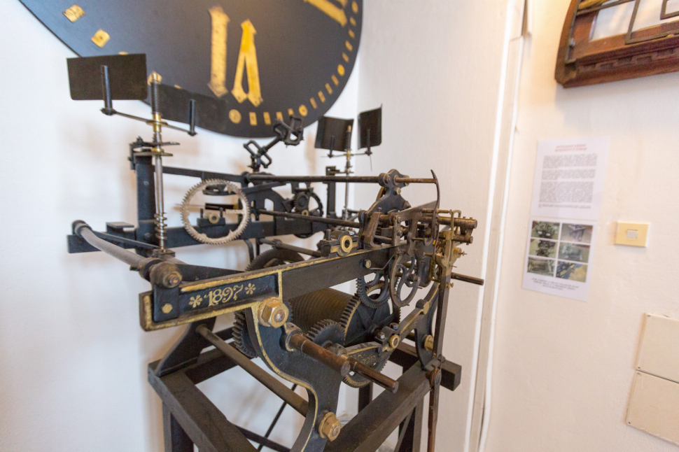 Návštěvníky v Severočeském muzeu přivítá hodinový stroj